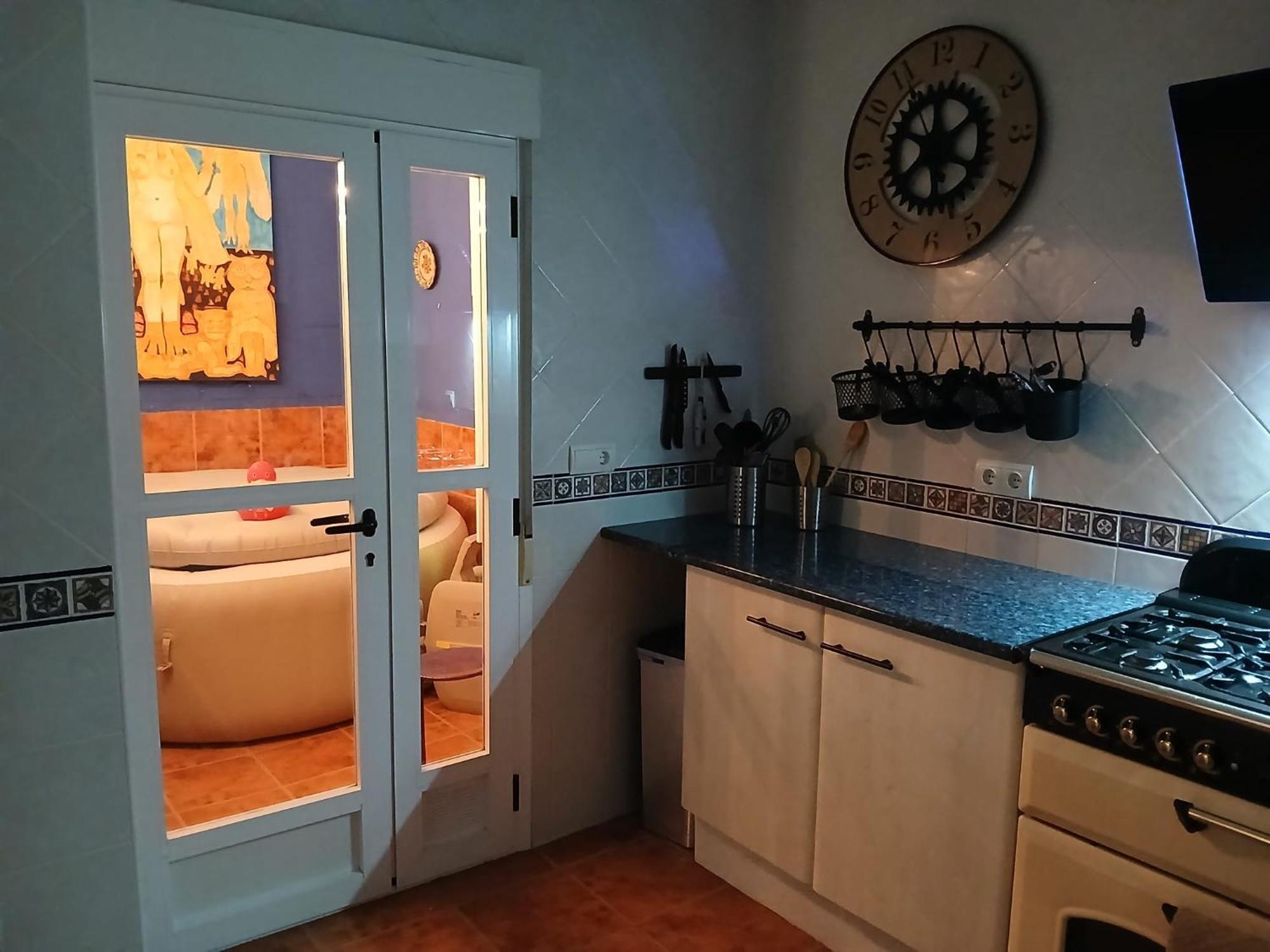 The Beach Hut With Lazy Spa Adra Eksteriør billede
